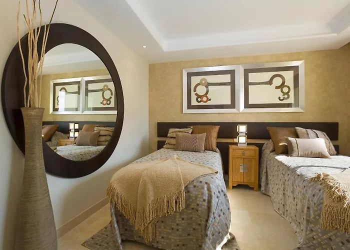 Appt 401-3-bed-heaven Beach-paseo-all Year Heated Pool-free Bikes 公寓 埃斯特波纳