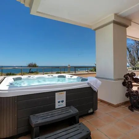 Appt 401-3-bed-heaven Beach-paseo-all Year Heated Pool-free Bikes * Estepona